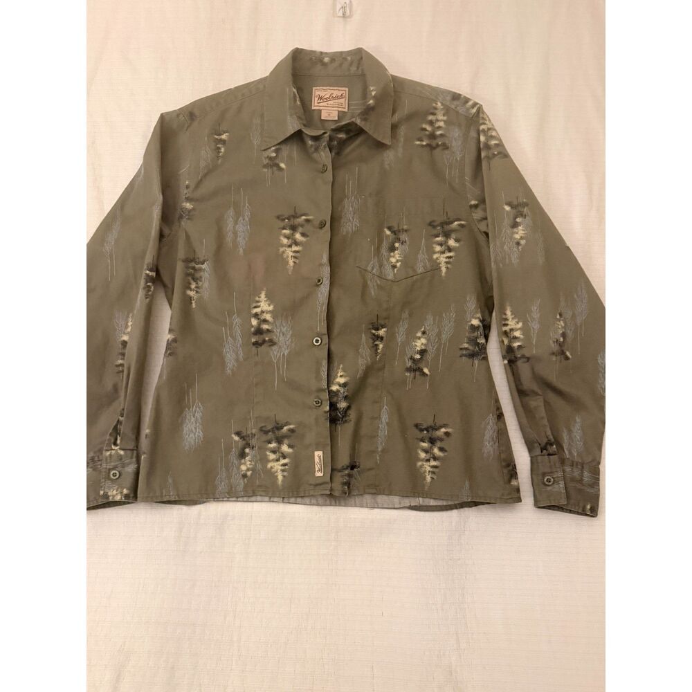 Vintage Woolrich Women's 'Original Outerwear'100% Cotton Button-Up Shirt